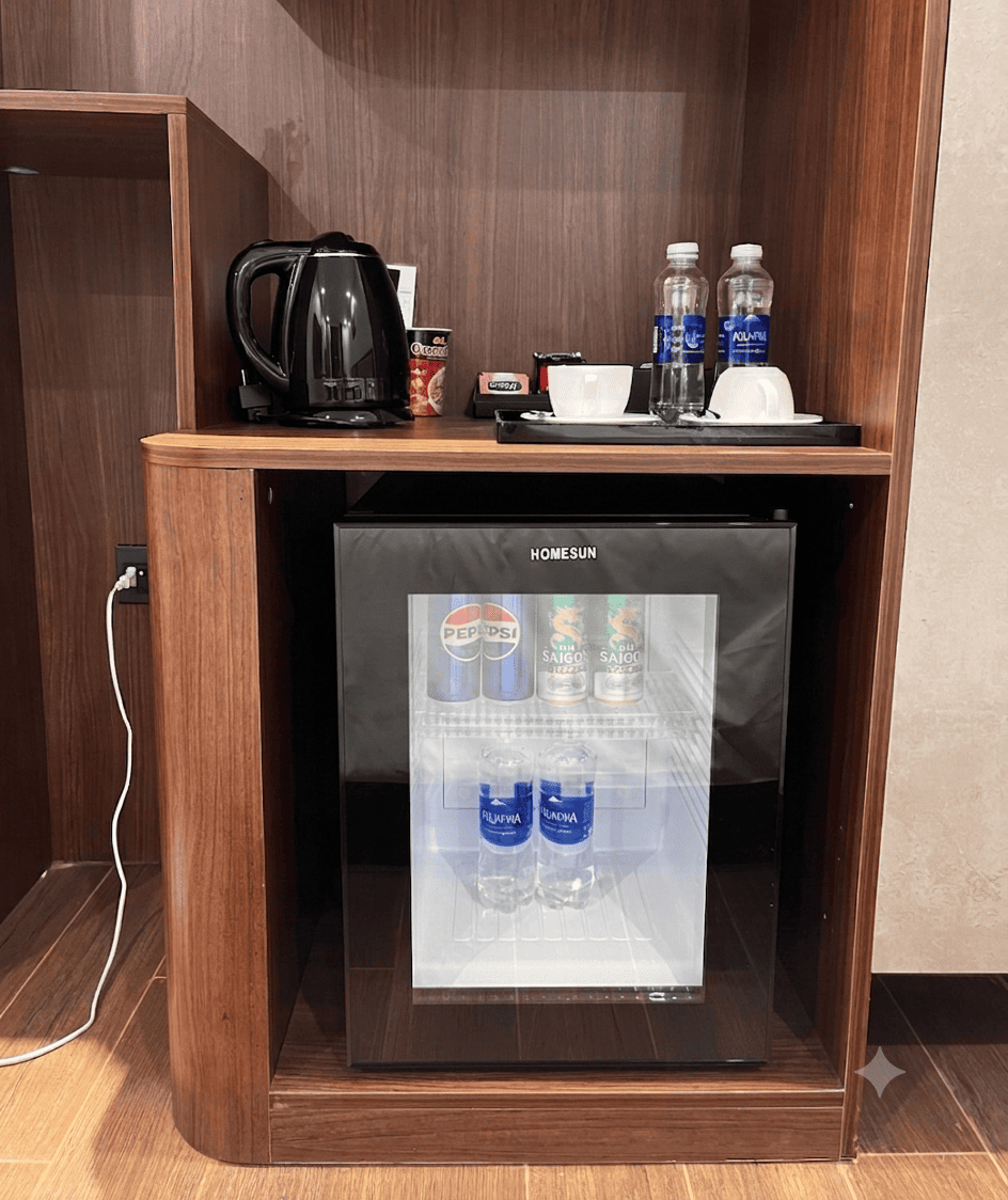 2Thiết bị buồng phòng   Tủ mát khách sạn2
