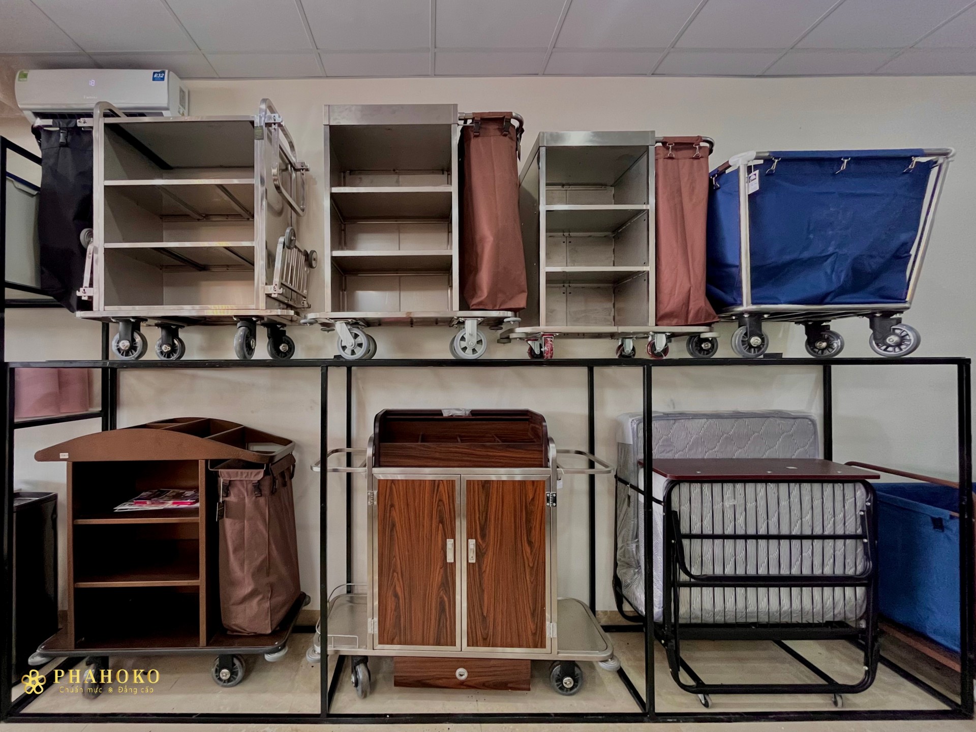 showroom phahoko tang 1 10