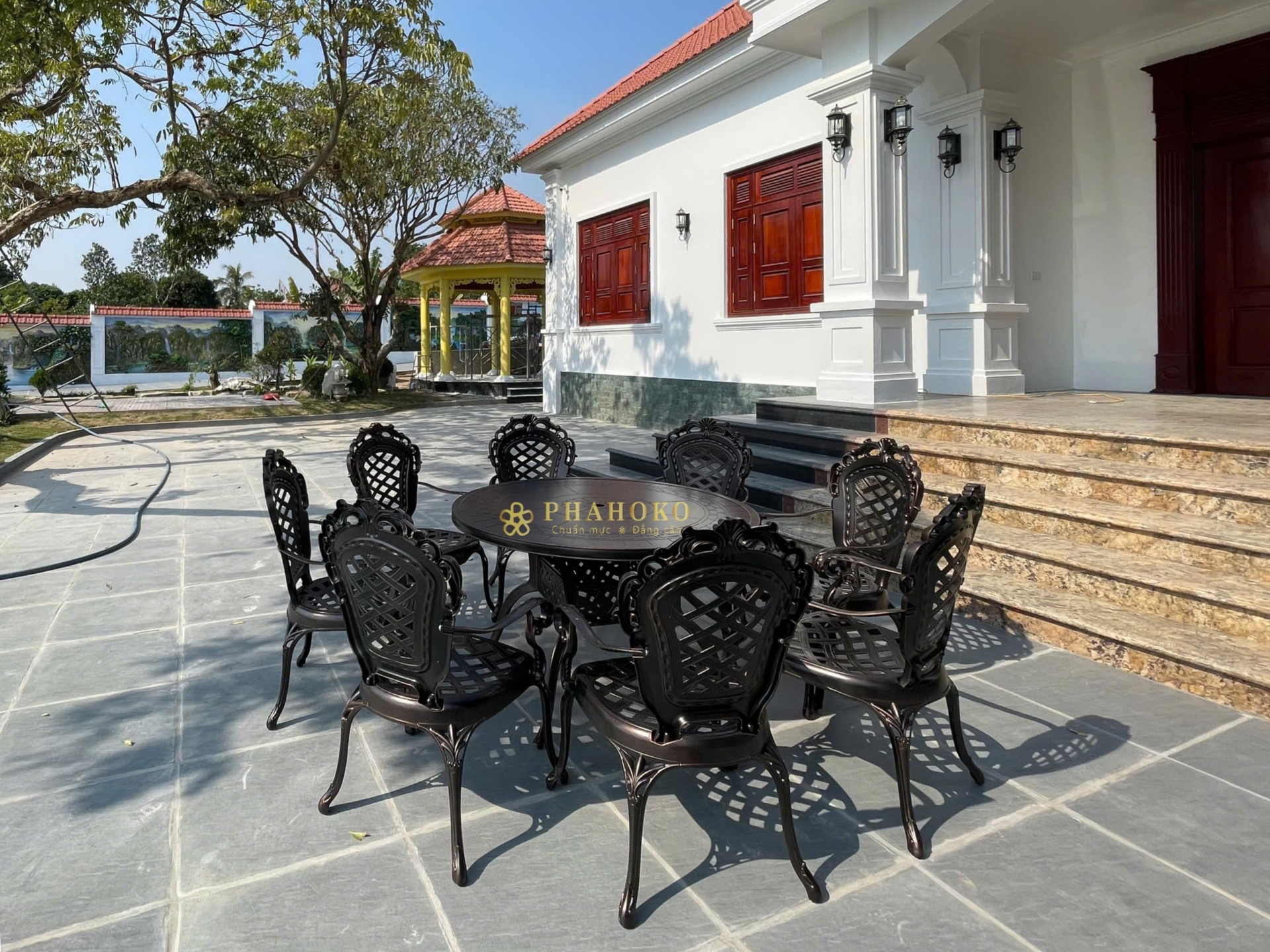 bàn ghế nhôm đúc