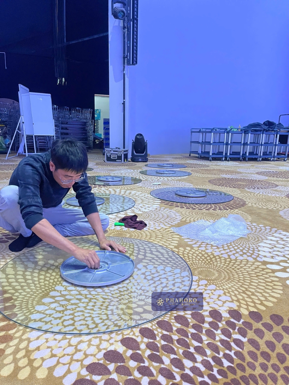 mặt kính mâm xoay 2